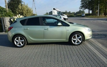 Opel Astra J Hatchback 5d 1.4 Turbo ECOTEC 140KM 2011 Opel Astra 1.4B Klima Navi DVD 2 Kpl Kol Sprowadzony Oplacony 1.4, zdjęcie 8