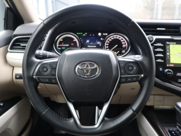 Toyota Camry IX Sedan 2.5 Hybrid Dynamic Force 218KM 2020 Toyota Camry 2.5 Hybrid, Salon Polska, Serwis ASO, zdjęcie 17