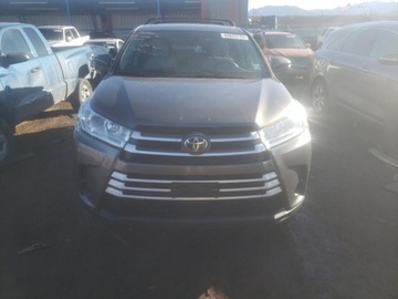 Toyota Highlander II 2019 Toyota Highlander TOYOTA HIGHLANDER LE, 2019r...., zdjęcie 4