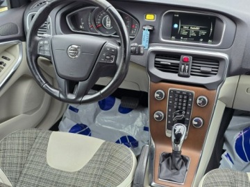 Volvo V40 II Hatchback Facelifting 2.0 D3 150KM 2016 Volvo V40 led*RDesign*Bezwypadkowy, zdjęcie 14