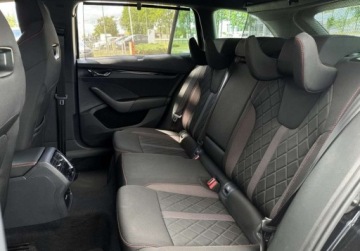 Skoda Octavia IV RS Kombi 2.0 TDI SCR 200KM 2022 Skoda Octavia 2.0 TDI 200KM RSPakiety Matrix HAK Kamera Head-Up Alu19 Navi, zdjęcie 12