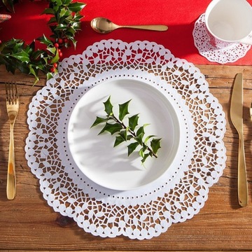 РОЖДЕСТВЕНСКИЕ САЛФЕТКИ, ВЫРЕЗ, БЕЛОЕ КРУЖЕВО, 12 ШТ.