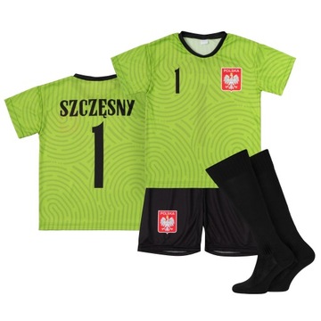 Komplet / strój piłkarski + getry SZCZĘSNY POLSKA 1 rozm. 122