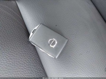 Volvo XC60 II 2023 Volvo XC 60 B5 PLUS BRIGHT THEME, 2023 2.0 Benzyna 247KM, zdjęcie 8