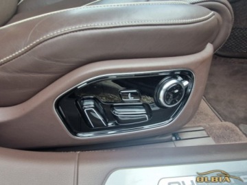 Audi A8 D4 Sedan Facelifting 3.0 TDI 262KM 2016 Audi A8 Quattro LedXenonMatrix Skory Audi Design Selection Fakt. VAT 3.0, zdjęcie 31