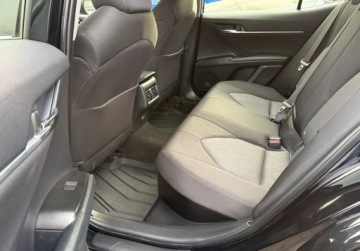 Toyota Camry IX Sedan 2.5 Hybrid Dynamic Force 218KM 2021 Toyota Camry salon Polska, FV-VAT 23, Gwarancja, 1 rej. 2022r. 2.5 Hybryda, zdjęcie 15