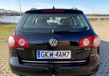 Volkswagen Passat B6 Variant 2.0 TDI PD-DPF 140KM 2007 Volkswagen Passat 2007 rok B6 KLIMATRONIK Zadbany 2.0 Diesel 140KM, zdjęcie 3