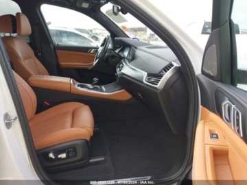 BMW X5 G05 M SUV 4.4 M 600KM 2022 BMW X5 2022r, M50I, 4.4L, XDrive 4.4 Benzyna 600KM, zdjęcie 8