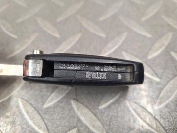 KLÍČEK OVLÁDAČ OPEL ASTRA IV J 13500226 ORIGINÁLNÍ