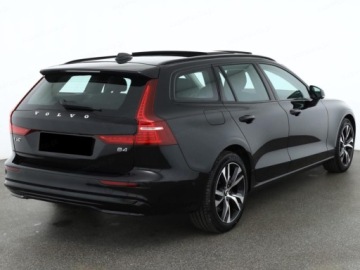 Volvo V60 II  Kombi Facelifting 2.0 B4 B 197KM 2026 V60 B4 | Pakiet Climate, zdjęcie 3