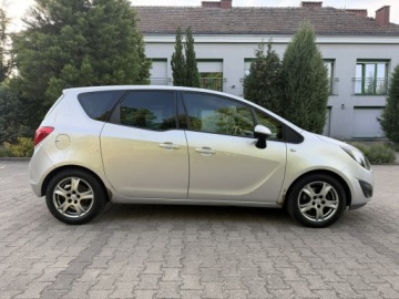 Opel Meriva II Mikrovan 1.4 Turbo ECOTEC 120KM 2011 Opel Meriva 1.4T LPG | Potwierdzony Przebieg | Nav, zdjęcie 32