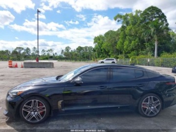 Kia Stinger 2022 Kia Stinger GT1 2022 3.3l 3.3 Benzyna 368KM, zdjęcie 2