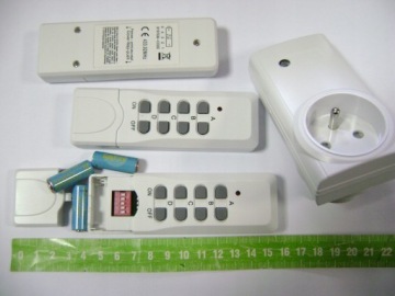 ДИСТАНЦИОННОЕ УПРАВЛЕНИЕ включено при выключенной сетевой розетке 230 В.