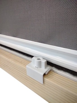 НАРУЖНЫЕ РОЛЛЕТНИЦЫ ЭКРАННЫЕ ЖАЛЮЗИ SPARROW EASYFIT 95X100-130 БЕЖЕВЫЕ