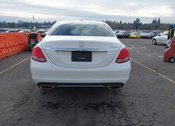 Mercedes Klasa C W205 2018 Mercedes-Benz Klasa C MERCEDES-BENZ C 300 4MATIC 2.0 Benzyna 244KM, zdjęcie 3