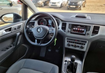 Volkswagen Golf Sportsvan Sportsvan 1.6 TDI BlueMotion 110KM 2015 Volkswagen Golf Sportsvan 1,6 TDI 110KM Navi Hak 1.6 Diesel 110KM, zdjęcie 5
