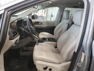 Chrysler Voyager V 2021 Chrysler Voyager LXI 2021 3.6l 3.6 Benzyna 287KM, zdjęcie 7