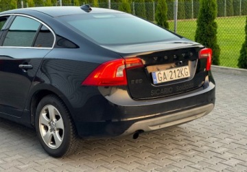 Volvo S60 II Sedan 2.0 D3 163KM 2010 Volvo S60 2.0 Diesel 163 Km D4 Momentum 2.0 Diesel 163KM, zdjęcie 5