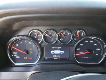 Chevrolet Silverado II 2021 Chevrolet Silverado C1500 RST 2021 5.3l 5.3 Benzyna 355KM, zdjęcie 9