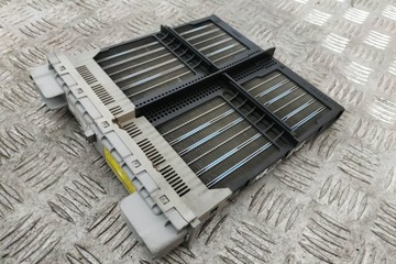 CHLADIČ ELEKTRICKÉ RADIÁTORU MERCEDES-BENZ E (W212) A2048300461 2.1L