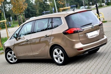Opel Zafira C Tourer 2.0 CDTI ECOTEC 130KM 2013 Opel Zafira Cosmo 2,0 CDTi 130Km Bi-Xenon Ledy, zdjęcie 3