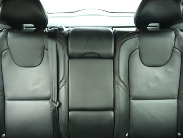 Volvo V40 II Hatchback Facelifting 2.0 D2 120KM 2017 Volvo V40 Cross Country 2.0 D2, Skóra, Navi, zdjęcie 9