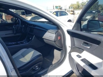 Jaguar XF II Sedan 3.0 V6 340KM 2017 Jaguar XF R-sport 3.0 Benzyna 340KM, zdjęcie 11