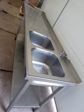 СТОЛ С 2 МОЙКАМИ, ПОЛКОЙ И МЕСТОМ ДЛЯ МОЙКИ 255Х60