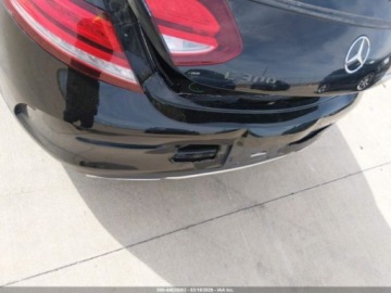 Mercedes Klasa C W205 2019 Mercedes-Benz Klasa C 2019 MERCEDES-BENZ C 300 4MATIC 2.0 Benzyna 255KM, zdjęcie 6