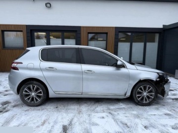 Peugeot 308 II Hatchback 5d 1.2 PureTech 130KM 2014 Peugeot 308 1.2 PureTech 130KM GPF EAT8 Stop&amp;Start Tech Edition 2014r, zdjęcie 3