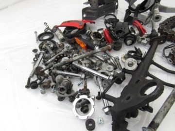 Болты + шайбы + крышки и т.д. Suzuki TL 1000, 00r