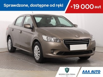 Peugeot 301 Sedan 1.2 VTi 72KM 2014 Peugeot 301 1.2 VTi, Salon Polska, Klima