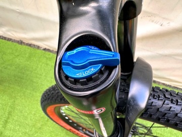 DIRT TABOU TABSPIN 1.0 SUNTOUR DISCS DARTMOOR LOCK