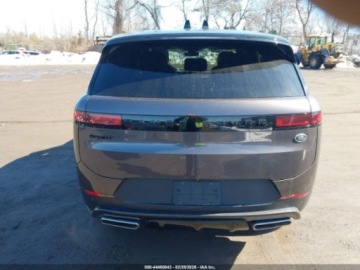 Land Rover Range Rover V 2023 Land Rover Range Rover Sport SE 2023 3.0 Benzyna 355KM, zdjęcie 4