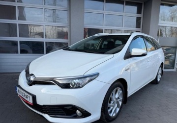 Toyota Auris II Touring Sports Facelifting 1.8 Hybrid 136KM 2016 Toyota Auris salon Polska, Podgrzewane fotele, Kamera 1.8 Hybryda 136KM, zdjęcie 21