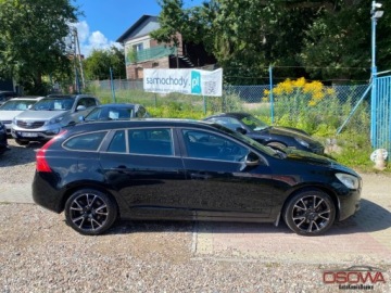 Volvo V60 I Kombi 1.6 T4 180KM 2011 Volvo V60 1.6 turbo 180KM automat bezwypadkowy full serwis bogata wersja 1, zdjęcie 3