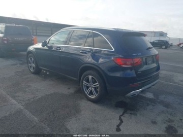 Mercedes GLC C253 2021 Mercedes-Benz GLC 2021 r. ,2,0L 300 4 MATIC 2.0 Benzyna 255KM, zdjęcie 3