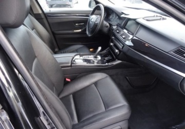BMW Seria 5 F10-F11 Touring 525d 218KM 2013 BMW Seria 5 2.0D 218KM Xenon Automat Navi xDrive Skora Oplacony 2.0 218KM, zdjęcie 13