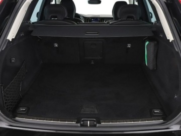 Volvo XC60 II 2022 Volvo XC 60 Kamera, Navi, Podg.fotele, Tempomat,, zdjęcie 19