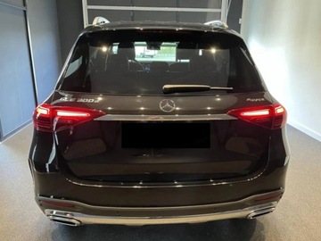 Mercedes GLE V167 SUV Facelifting 2.0 300d 269KM 2025 MERCEDES-BENZ GLE 300 d 4-Matic AMG Line 2.0 (269KM) 2025, zdjęcie 1