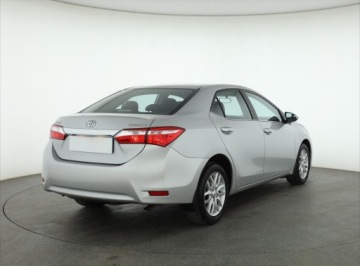 Toyota Corolla XI Sedan 1.6 Valvematic 132KM 2016 Toyota Corolla 1.6 Valvematic, Salon Polska, zdjęcie 4