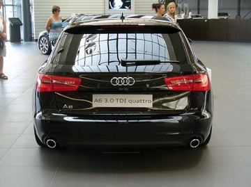 Zderzak tył tylny Audi A6 C7 4G PDC kombi LZ9Y !