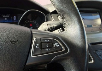 Ford Focus III Sedan Facelifting 1.5 EcoBoost 150KM 2017 Ford Focus 1.5 EcoBoost 150KM MT6 SYNC Edition Salon PL ASO 1.5 Benzyna, zdjęcie 15