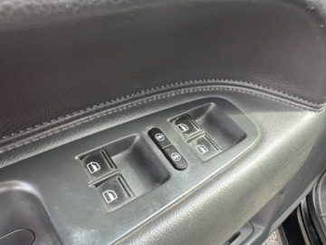 Volkswagen Touareg I 3.0 TDI 225KM 2006 Volkswagen Touareg V6 4X4 AUTOMAT SKORY PARKTRONIC NAWIGACJA SOLARDACH EL., zdjęcie 15