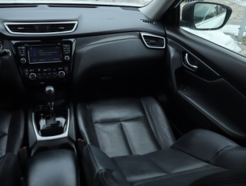 Nissan X-Trail III Terenowy 1.6 dCi 130KM 2016 Nissan X-Trail 1.6 dCi, Salon Polska, Serwis ASO, zdjęcie 7