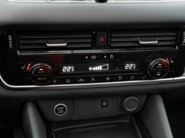 Nissan Qashqai III Crossover 1.3 DIG-T MHEV 158KM 2023 Nissan Qashqai CB213RC#1.3 DIG-T mHEV 4x4 Tekna, zdjęcie 18