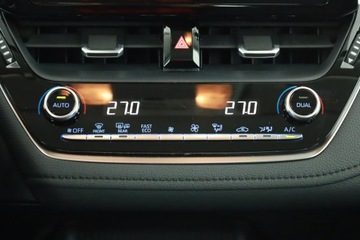 Toyota Corolla XII Sedan 1.5 VVT-i 125KM 2022 Toyota Corolla 1.5 VVT-i, Salon Polska, zdjęcie 10