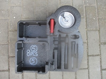 WKŁAD BAGAŻNIKA 760012115H VW TOUAREG III