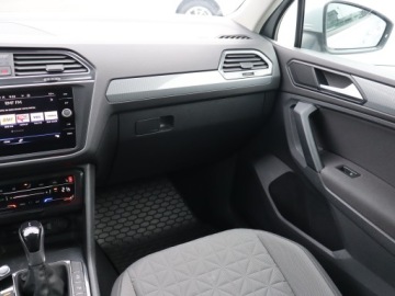 Volkswagen Tiguan II SUV Facelifting 1.5 TSI 150KM 2021 VW Tiguan 1.5 TSI, Salon Polska, Serwis ASO, DSG, zdjęcie 7