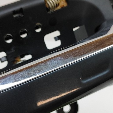 AUDI A4 ALLROAD B9 2017 PŘEDNÍ STRANA LEVÝ KLIKA VNĚJŠÍ DVEŘE PŘEDNÍCH